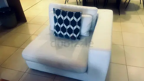 Large Single-Seat Modular Sofa Section with Cushion