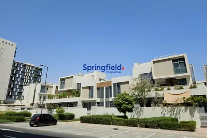 Elegant Townhouse | Spacious Layout | Available