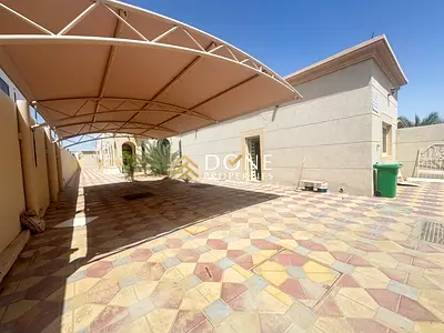 Luxury 5bedroom villa/Maid room/sparte majlis/driver room/2kitchen/Master bedroom parking only jest 150k