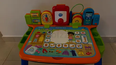 Vtech - Learning Desk and Walker