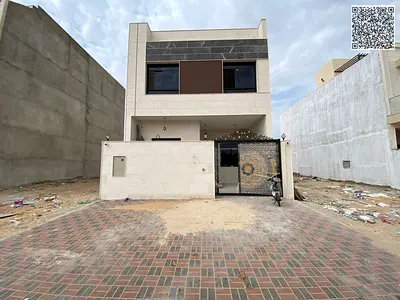 تاون هاوس جديد للبيع أول ساكن بتصميم عصري مساحات واسعة