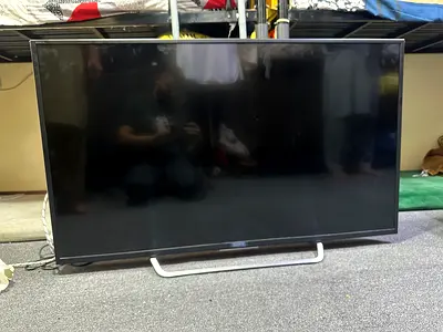 Led LCD  65” For sale wifi Smart