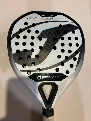 Joma Blast padel racket