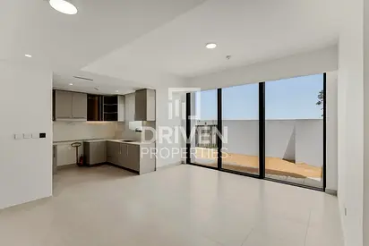 Spacious Layout | Ready to Move in | Elegant Villa