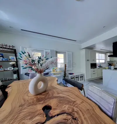 Live Edge Solid Wood Dining Table with Natural Grain with leather chairs and bench grey
