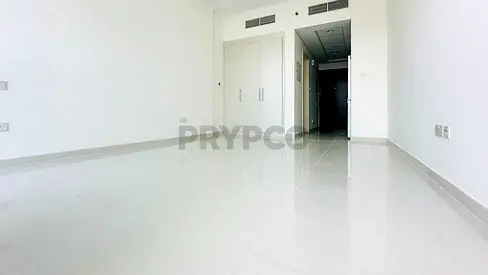 Studio with Balcony | Spacious Layout | Vacant