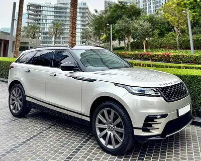 BEAUTIFUL RANGE ROVER VELAR •• HIGH OPTIONS •• GCC •• LOW MILES •• LIKE NEW