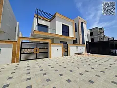 Luxury villa on a main street | 5 master bedrooms | Stone facade | Large setback | Registration incl