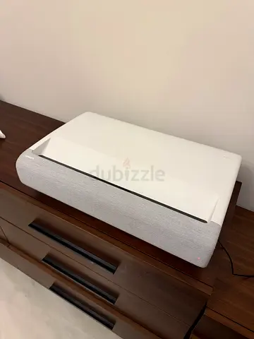 Ultra Close Range Projector . Samsung LSP9T The Premiers Smart 4k . Up to 130inch