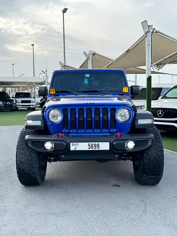 Wrangler Gcc specs in amazing condition with extra modifications
