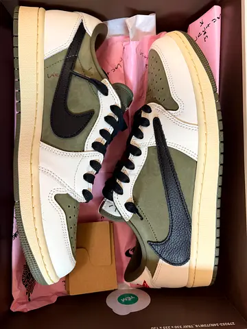 Travis Scott Olive green 43EU-12US