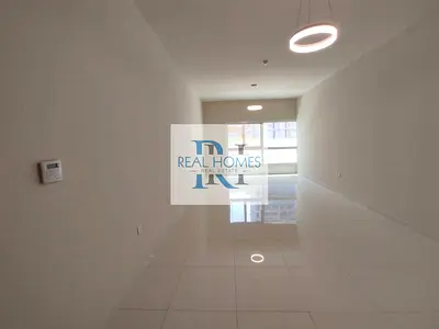 Spacious Unit | Pets Allowed | Chiller Free |Ready