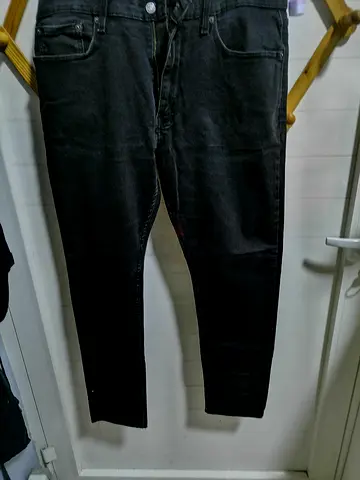 Levis den pants size 36