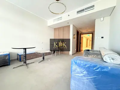 شقة استوديو | نيفا ريزيدنسز JVC | شرفة مع إطلالة على وسط المدينة