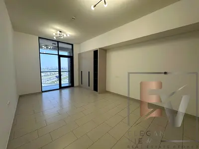 Modern Studio | Al Jaddaf | 1 Month Grace Period