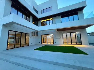 CONTEMPORARY VILLA | MODERN FINISHES | ELEVATOR