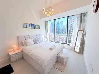 Master Bedroom ! Steps Away From  Marina Mall