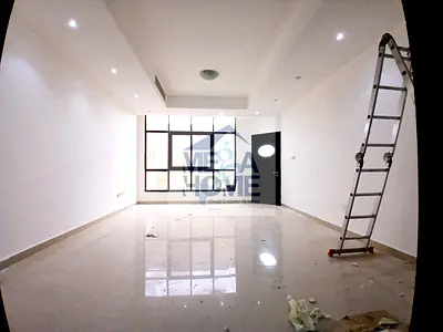 Private Entrance - 5 Bedrooms + Maid - Driver Room