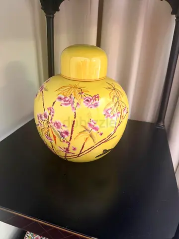 2x Yellow Floral Chinese Ginger Jar - Decorative Ceramic Vase with Lid