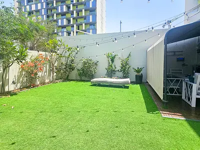 Corner 2BR+Maid/Study | Huge Garden Unit