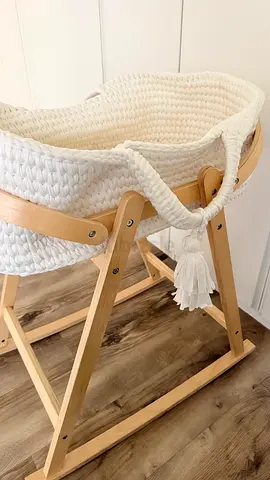 Wooden Stand Moses Basket Bassinet with White Crochet Basket in brand new condition.