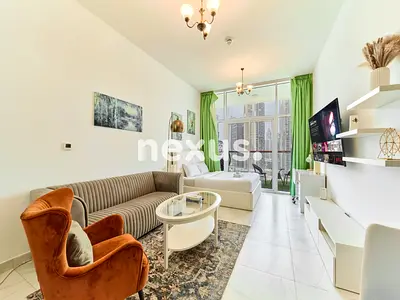 Elegant Fully Furnished Studio| Stunning Lake View