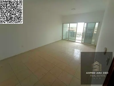 شقة غرفتين وصالة للإيجار في عجمان الروضة 2 مقابل الكنز مول وجسر الروضة بمساحة واسعة وبلكونة وتكييف مركزي بسعر 38,000