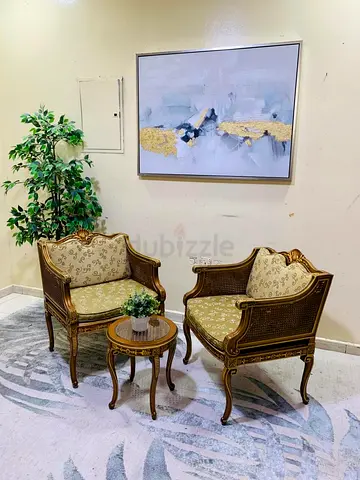 Pair of Classic Gold Accent Armchairs with Side Table - Good Condition