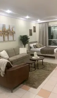 Studio style huge room with Private bathroom 1 min from Burj Khalifa metro