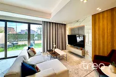 Upgraded | Fully furnished | Vacant Now