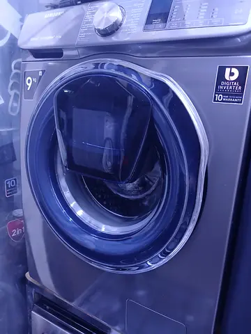 Samsung door in door new model washing machine same like new conditon for sale 1000