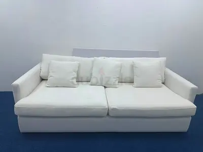 Same like new condition cratebarrel Three seater sofa