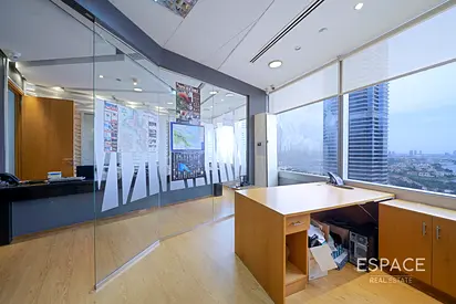 Fully Fitted | Grade A | Internal Washroom