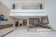 Brand New Apt | Upgraded| Keys With Me