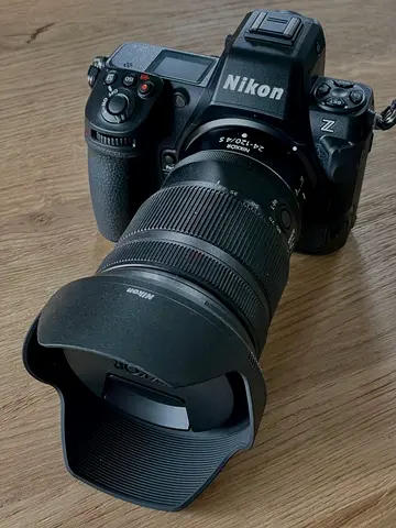 Nikon DSLR Camera With extra lens and standing stand