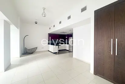Spacious Studio | Prime Waterfront Location
