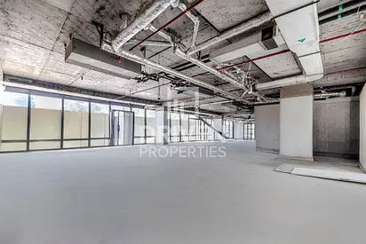 Commodious Retail | Top Location | Vacant