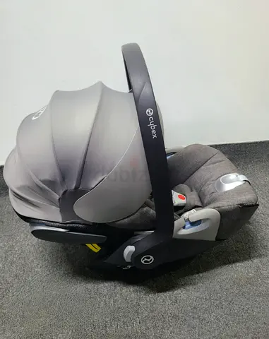 Cybex Cloud Z+ i-Size Plus infant car seat Soho Grey Mid Grey