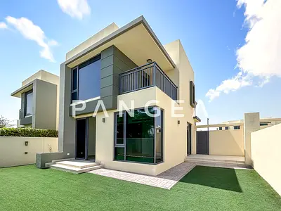 Tenanted l Landscaped l Green Belt