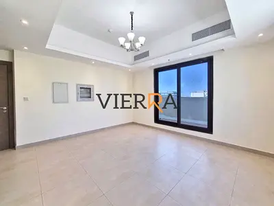 منزل أنيق / صالة واسعة / شرفة كبيرة / جاهز للسكن
