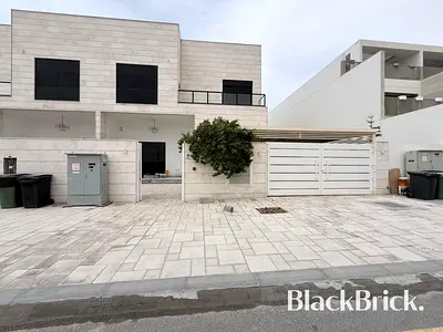 5 Bedrooms+M|Private Elevator|Spacious|Unfurnished