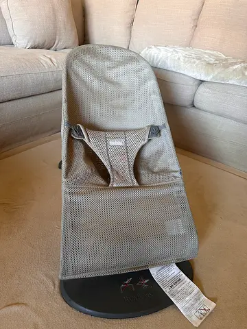 BabyBjörn BABYBJÖRN Bouncer Bliss, 3D Mesh, Light Grey Frame, Beige mesh