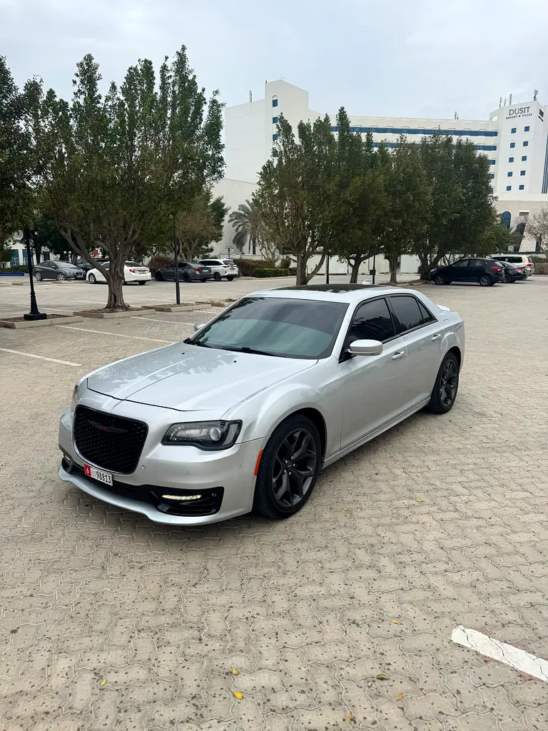 Chrysler 300S 2021 — photo 1 of 13