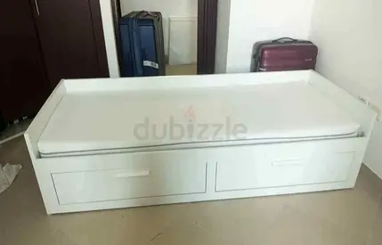 IKEA brimness daybed with 2 big storage drawers and 2 IKEA mattresses. ✨