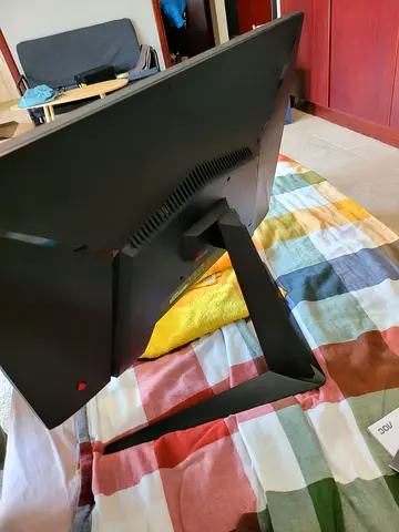 MSI Gaming Monitor with Stand screen glitched, can be fixed.