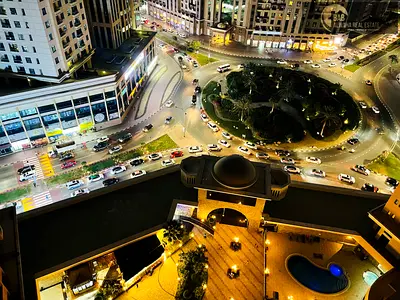 شقة بغرفة نوم واحدة | بوابات السيليكون 1 | تخطيط مفتوح