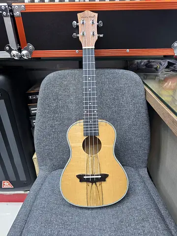 Lucky star Ukelele  - Brand New