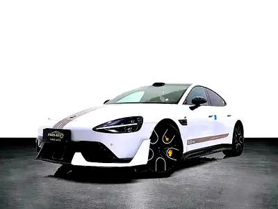 XIAOMI SU7 ULTRA FULLY LOADED + CARBON EXT / INT