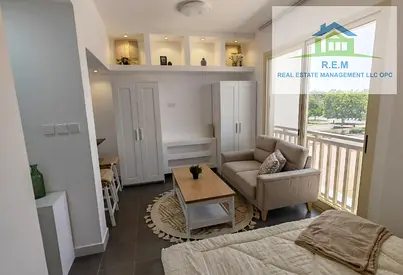 Studio ready to move in - brand new
