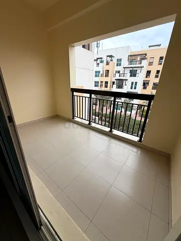 Spacious Studio | Vacant and Ready to Move-in